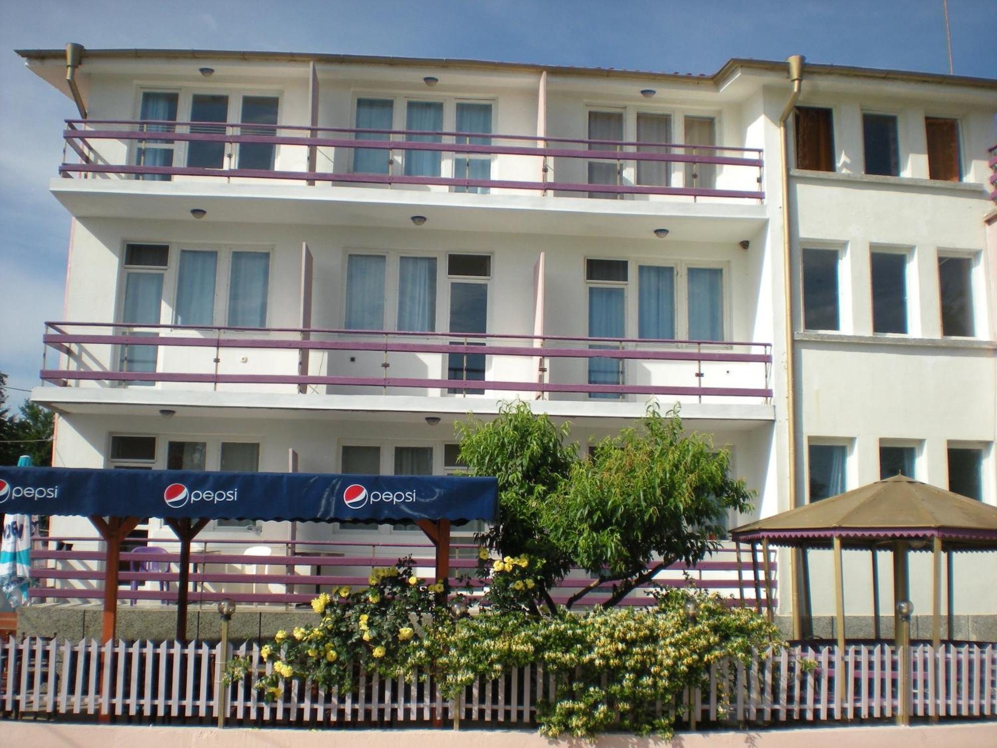 Hotel Strajica Lozenets ภายนอก รูปภาพ
