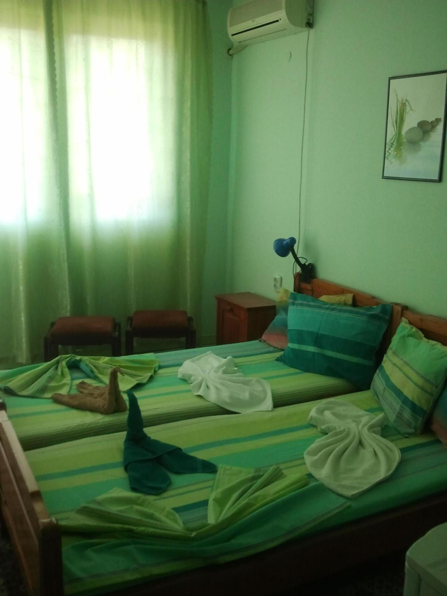 Hotel Strajica Lozenets ภายนอก รูปภาพ